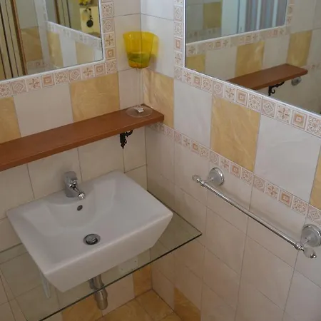 Casa Vacanza Su Bonu Acatu 度假居 Càbras