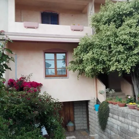 度假居 Casa Vacanza Su Bonu Acatu